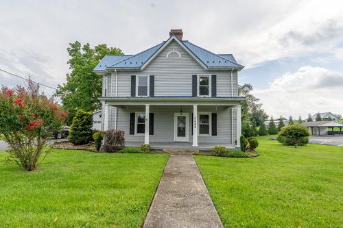 3083 Greenbriar Road, Draper, VA, 24324 | Card Image