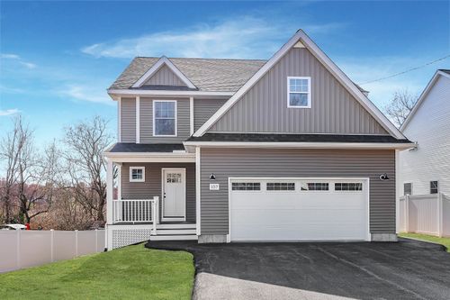 157 Garvin Ave, Manchester, NH, 03109-5520 | Card Image