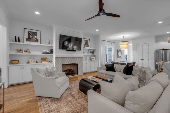 1007 Grandview Dr, Condo with 4 bedrooms, 3 bathrooms and 3 parking in Nashville TN | Image 7