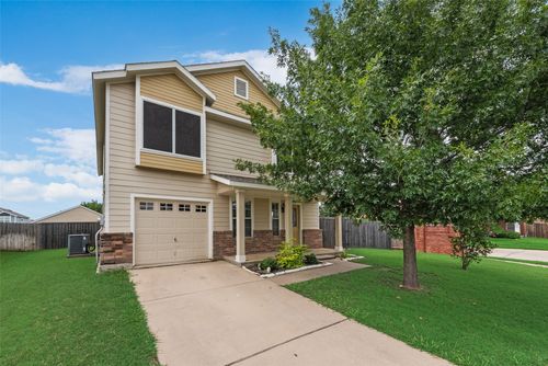 124 Independence Ave, Venus, TX, 76084-3721 | Card Image