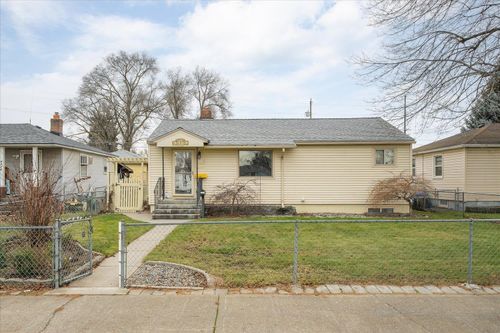 3323 E Jackson Ave, Spokane, WA, 99217-7137 | Card Image