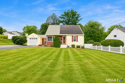 150 Clough Rd, Waterbury, CT, 06708-1800 | Card Image