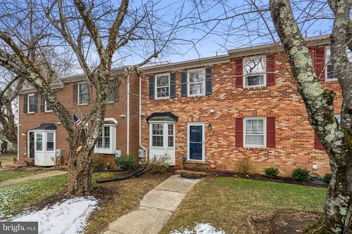 119 E Main St, PURCELLVILLE, VA, 20132-3466 | Card Image