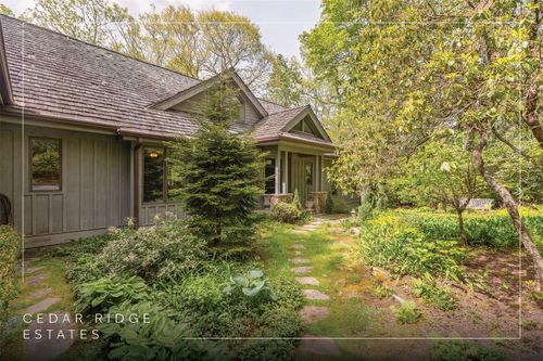 77 Headwater Dr, Glenville, NC, 28736 | Card Image