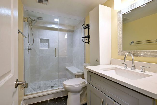 2827 N 77 Th Ct, House other with 3 bedrooms, 2 bathrooms and 1 parking in Elmwood Park IL | Image 26