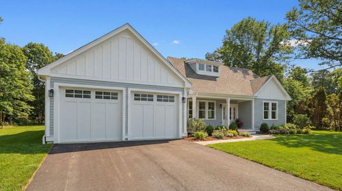 28 Spinnaker St, Sandwich, MA, 02563-2612 | Card Image