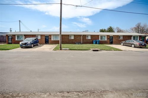 562 Sheridan St, Bethalto, IL, 62010-1826 | Card Image