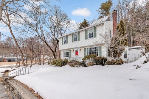 2 Bellevue Rd, Arlington, MA, 02476-7920 | Card Image