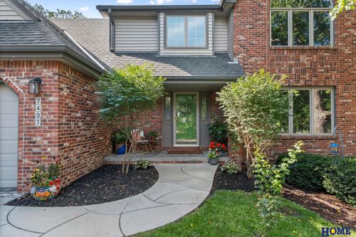 7437 Grand Oaks Dr, Lincoln, NE, 68516-4340 | Card Image