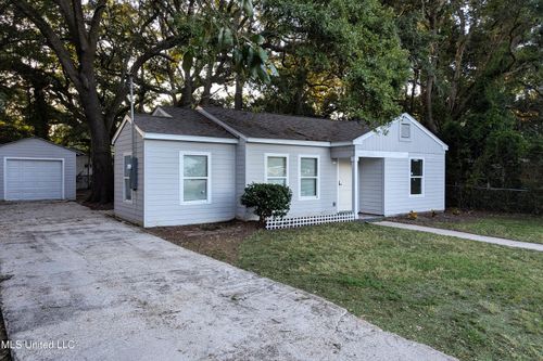 236 Dewey Cir, Biloxi, MS, 39531-4320 | Card Image