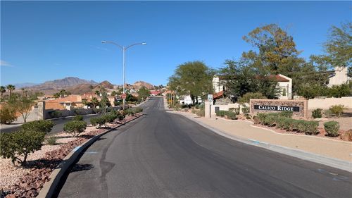 997 Gladiola Way, Henderson, NV, 89011-3027 | Card Image