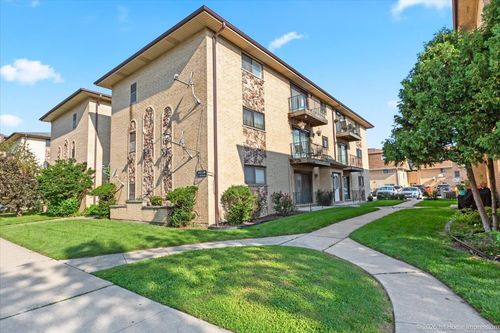 3s-8510 W Catherine Ave, Chicago, IL, 60656-2515 | Card Image