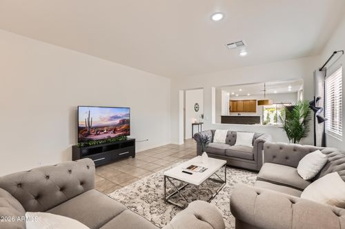 10522 W Robin Ln, Peoria, AZ, 85383-1779 | Card Image