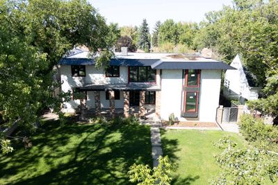 1909 7 Ave S, House detached with 8 bedrooms, 4 bathrooms and 4 parking in Lethbridge AB | Image 1