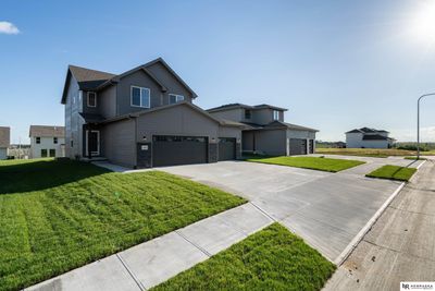 17543 Potter Street, House other with 3 bedrooms, 1 bathrooms and 2 parking in Bennington NE | Image 2