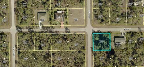 3900 E 9th St, Lehigh Acres, FL, 33972-3756 | Card Image