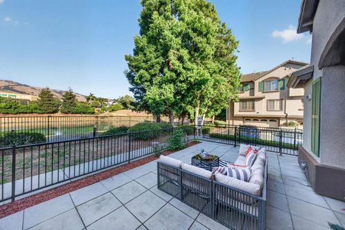 3276 Shiraz Pl, San Jose, CA, 95135-2064 | Card Image