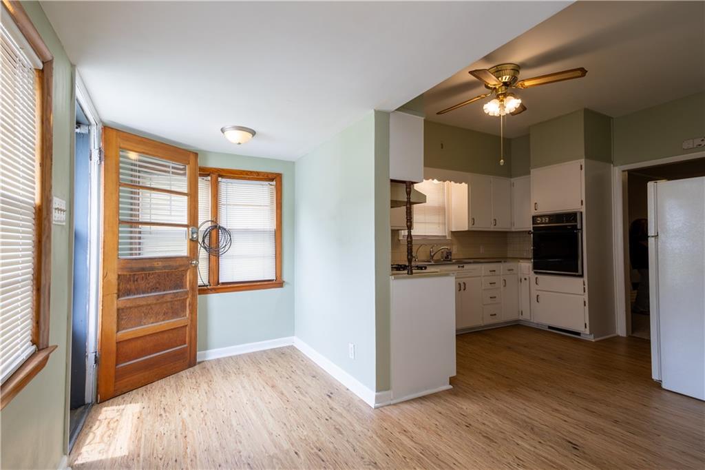 King Hill Ave, Saint Joseph, MO 64504
