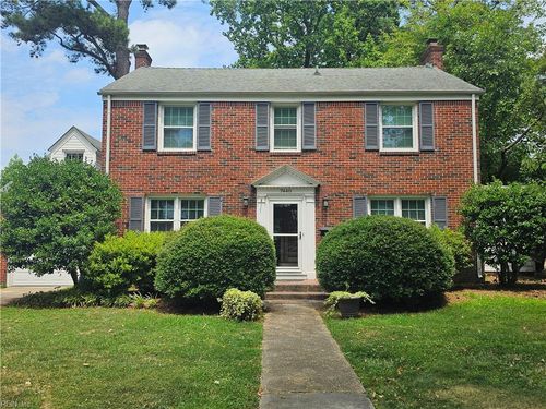 7440 Muirfield Rd, Norfolk, VA, 23505-1754 | Card Image