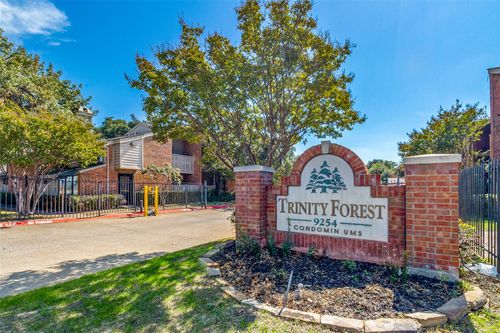 812-9254 Forest Ln, Dallas, TX, 75243-8910 | Card Image