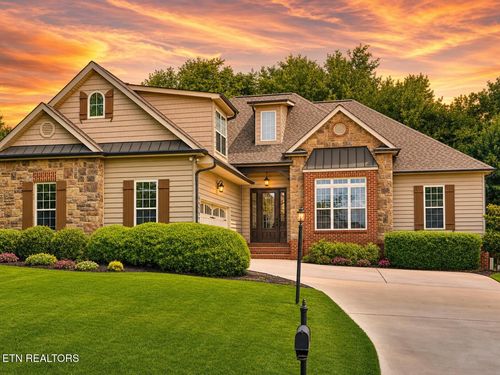 1600 Autumn Tree Ln, Knoxville, TN, 37922-6161 | Card Image