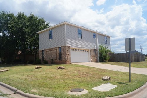 8073 Bonnie Cir, Abilene, TX, 79606-5560 | Card Image