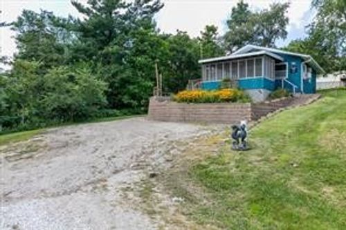 1050 Rock Creek West St, Kellogg, IA, 50135-9609 | Card Image