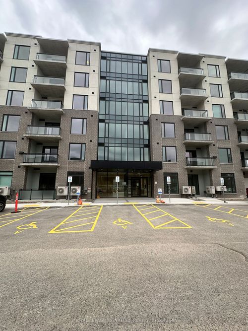 511-107 Roger St, Waterloo, ON, N2J0G3 | Card Image