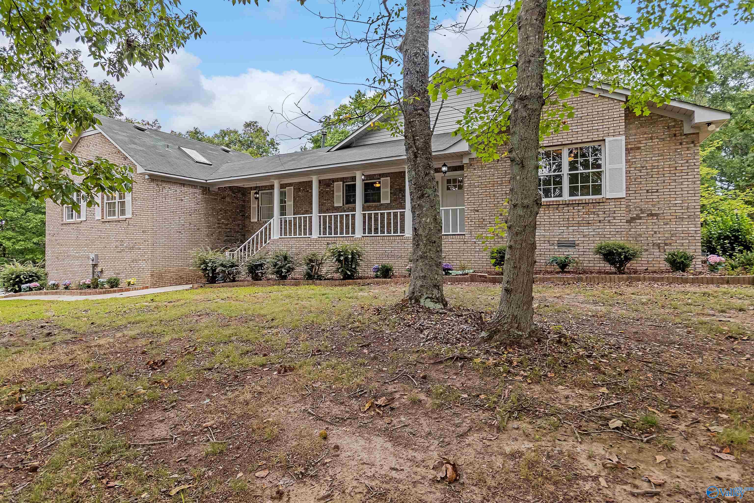 168 Lavaughn Drive, Sold in Albertville Zoocasa
