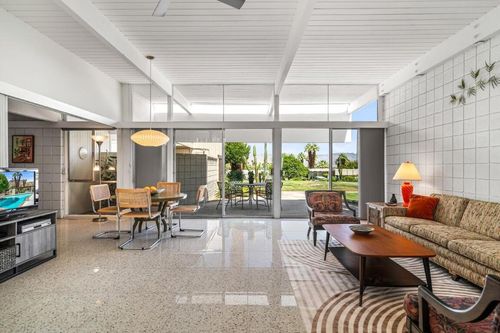 331 Sandpiper St, Palm Desert, CA, 92260-3421 | Card Image