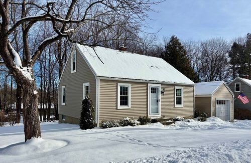 21 Highland Park Rd, Rutland, MA, 01543-1741 | Card Image