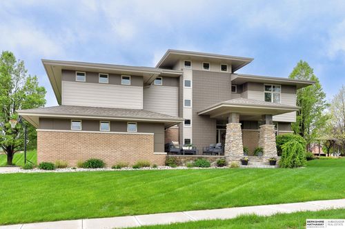 10810 S 172nd St, Omaha, NE, 68136-4071 | Card Image