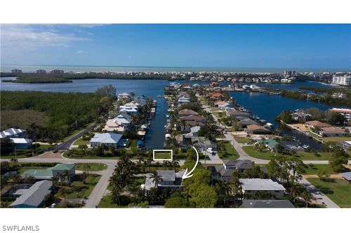 195 7th St, BONITA SPRINGS, FL, 34134-7418 | Card Image