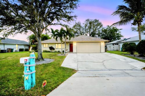 2304 Se 8th Ter, Cape Coral, FL, 33990-2783 | Card Image