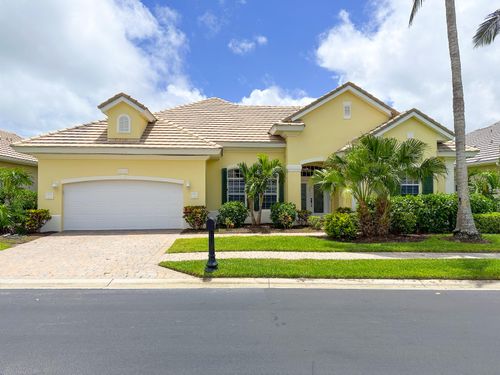 245 Clyde St, Melbourne Beach, FL, 32951-3316 | Card Image