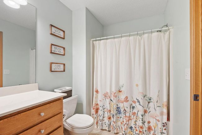 32-web-or-mls-11215 16th St NE-32.jpg | Image 24