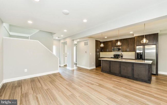 1802 N Shore Ct, Townhouse with 4 bedrooms, 4 bathrooms and null parking in RESTON VA | Image 6