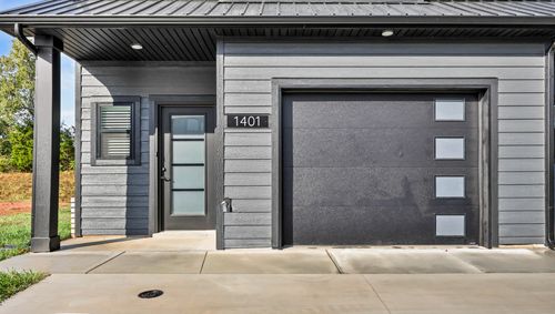 1401 Jonathan Wade Pvt Cir, Clarksville, TN, 37043-4119 | Card Image