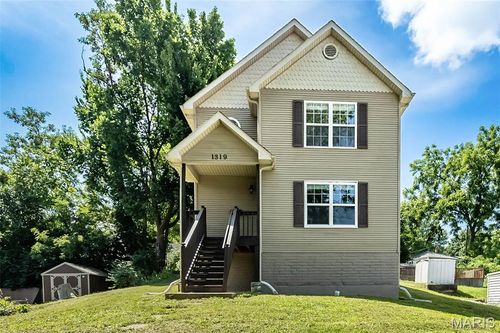 1319 N 4th St, Saint Charles, MO, 63301-0807 | Card Image
