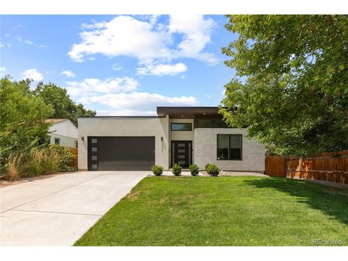 2901 S Bellaire St, Denver, CO, 80222-6706 | Card Image