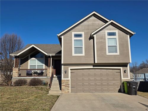 416 Timbercreek Dr, Belton, MO, 64012-3107 | Card Image