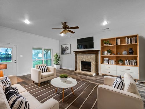 3915 Tower Cir, Nevada, TX, 75173-9409 | Card Image