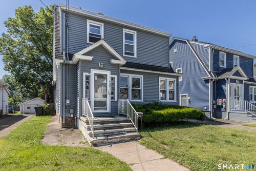 430 Blohm St, West Haven, CT, 06516-5904 | Card Image