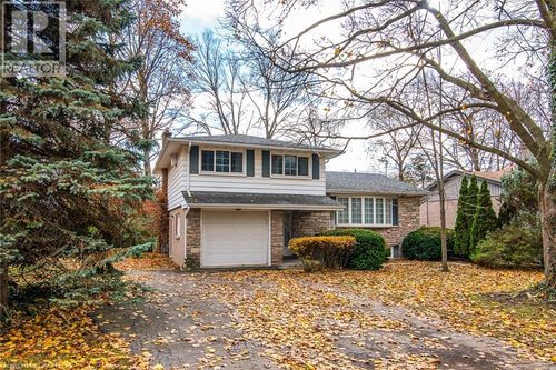 155 Shuh Ave, Kitchener, ON, N2A1H4 | Card Image