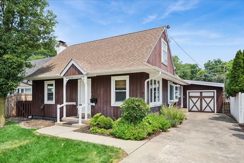 257 Latrobe Ave, Northfield, IL, 60093-3516 | Card Image