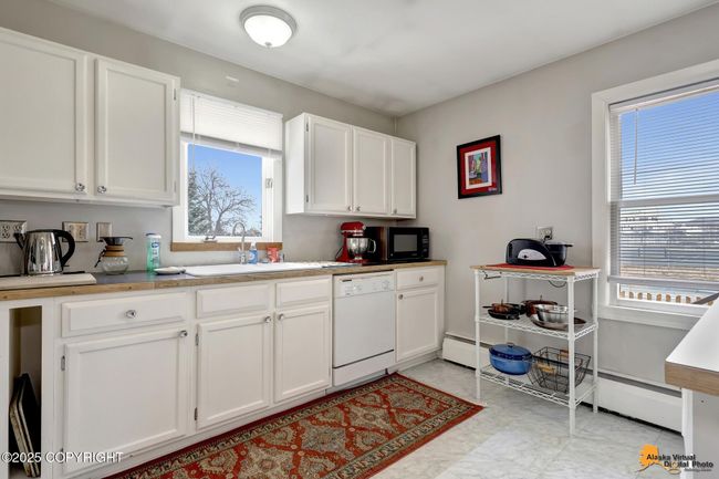 Kitchen | Image 13