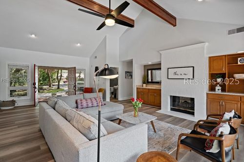 50 Off Shr, Hilton Head Island, SC, 29928-5204 | Card Image