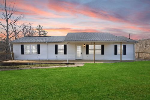 1556 Sandhill Rd, Whitley City, KY, 42653-4304 | Card Image
