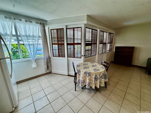 apt-322-1330 Wilder Ave, Honolulu, HI, 96822-4272 | Card Image