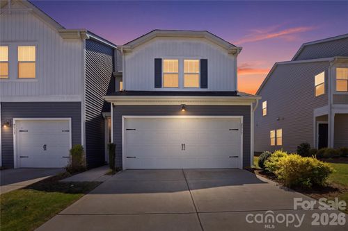 2317 Belterra Dr, Charlotte, NC, 28216-1398 | Card Image